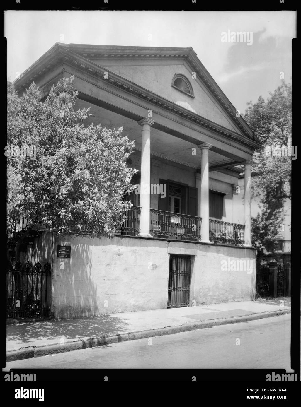 Beauregard House, 1113 Chartres St., New Orleans, Orleans Parish, Louisiana. Carnegie Survey of the Architecture of the South. United States, Louisiana, Orleans Parish, New Orleans,  Columns,  Dwellings,  Porticoes, Porches . Stock Photo