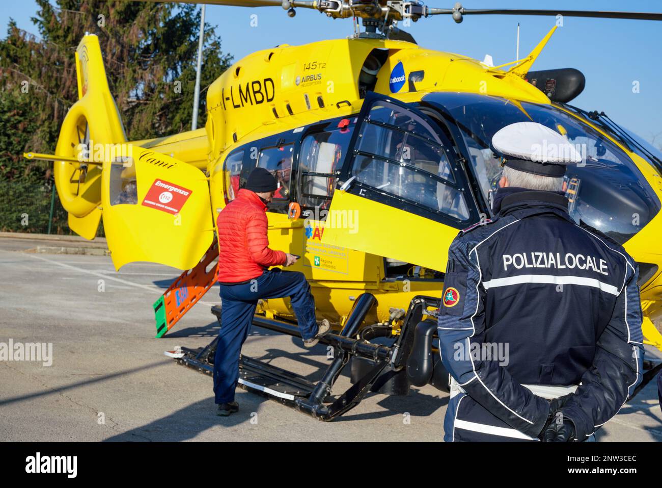 Italian Medical helicopter Airbus H145 (HORUS1) ILMBD Stock Photo Alamy