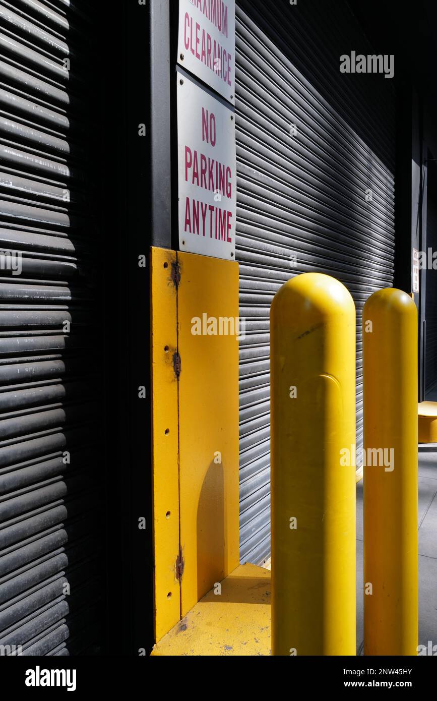 Loading dock in New York City Stock Photo Alamy