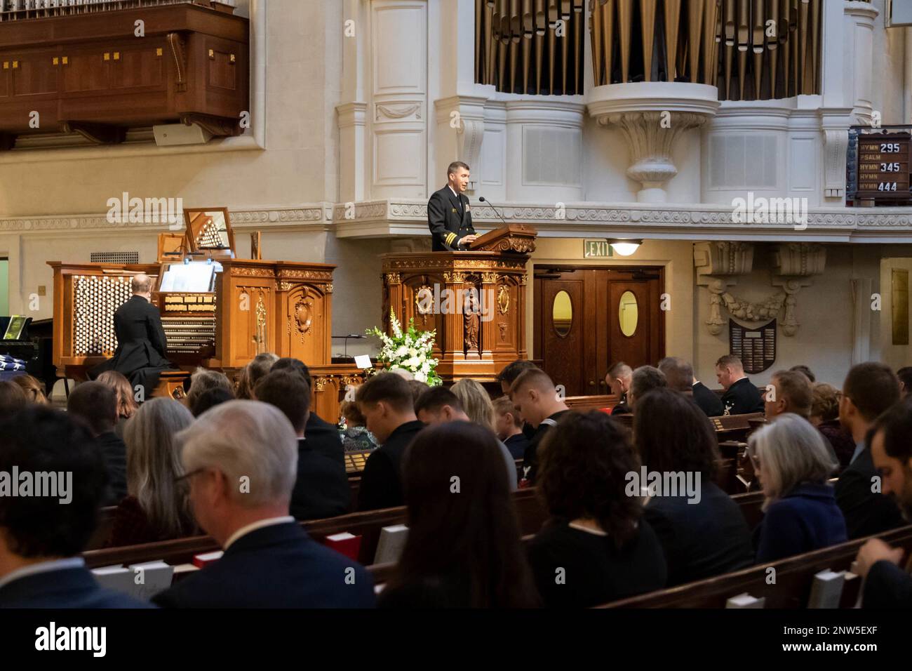 Military honors funeral program hi-res stock photography and images - Alamy