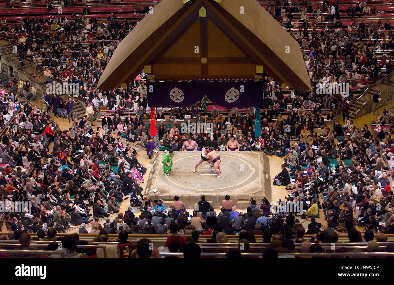 Sumo tournament in Ryogoku kokugikan stadium,Tokyo city, Japan Stock Photo Alamy