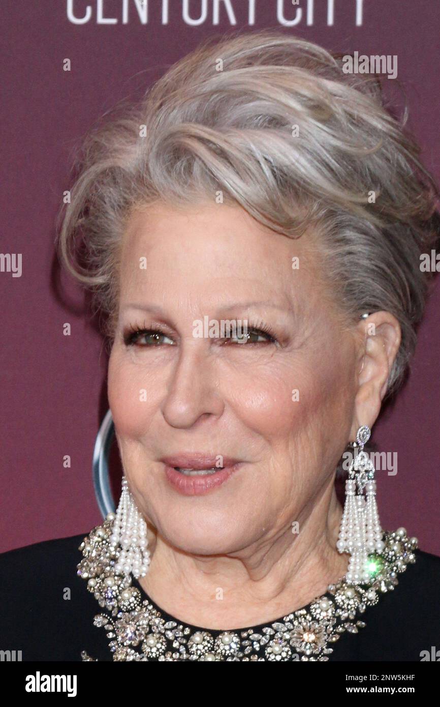 Bette Midler at arrivals for 25th Costume Designers Guild Awards CDGAs, Fairmont Century Plaza Hotel, Los Angeles, CA February 27, 2023. Photo By: Priscilla Grant/Everett Collection Stock Photo