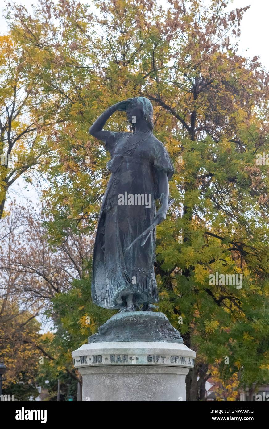 Statue of Princess Wenonah, a Sioux Indian princess who jumped off a cliff rather than marry a man she didn't love; in Windom Park in Winona, Minn. Stock Photo