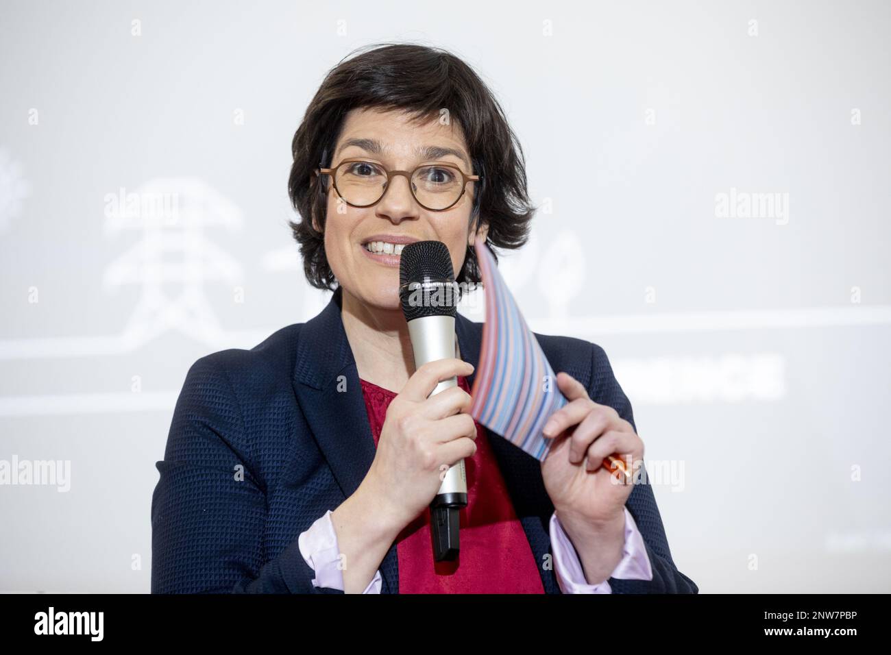 energy-minister-tinne-van-der-straeten-pictured-during-the-signing-of