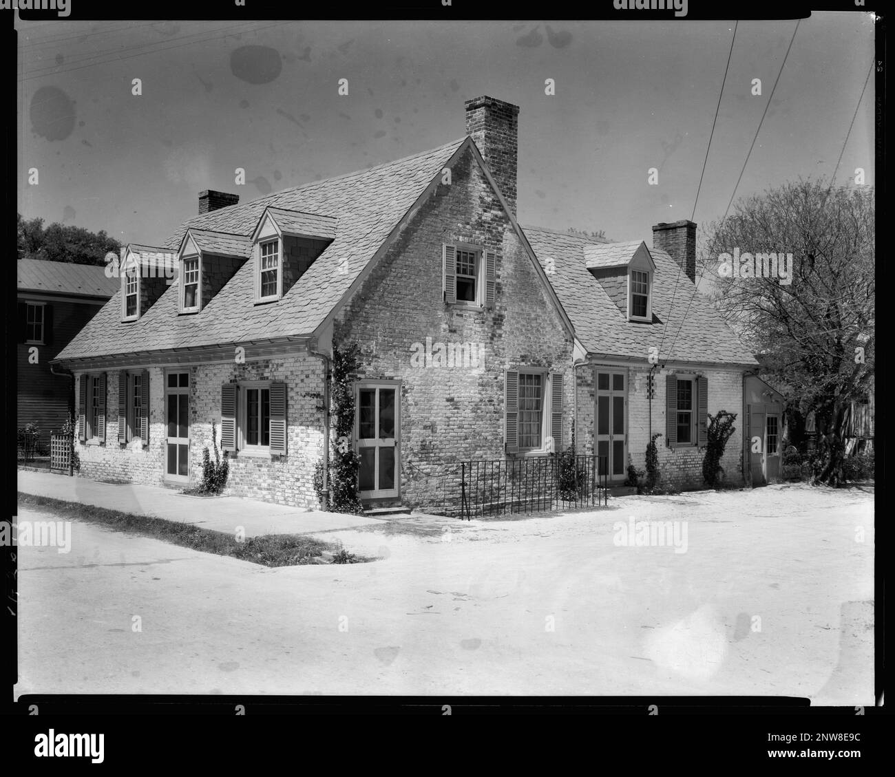 Paul Cottage, Yorktown, York County, Virginia. Carnegie Survey of the