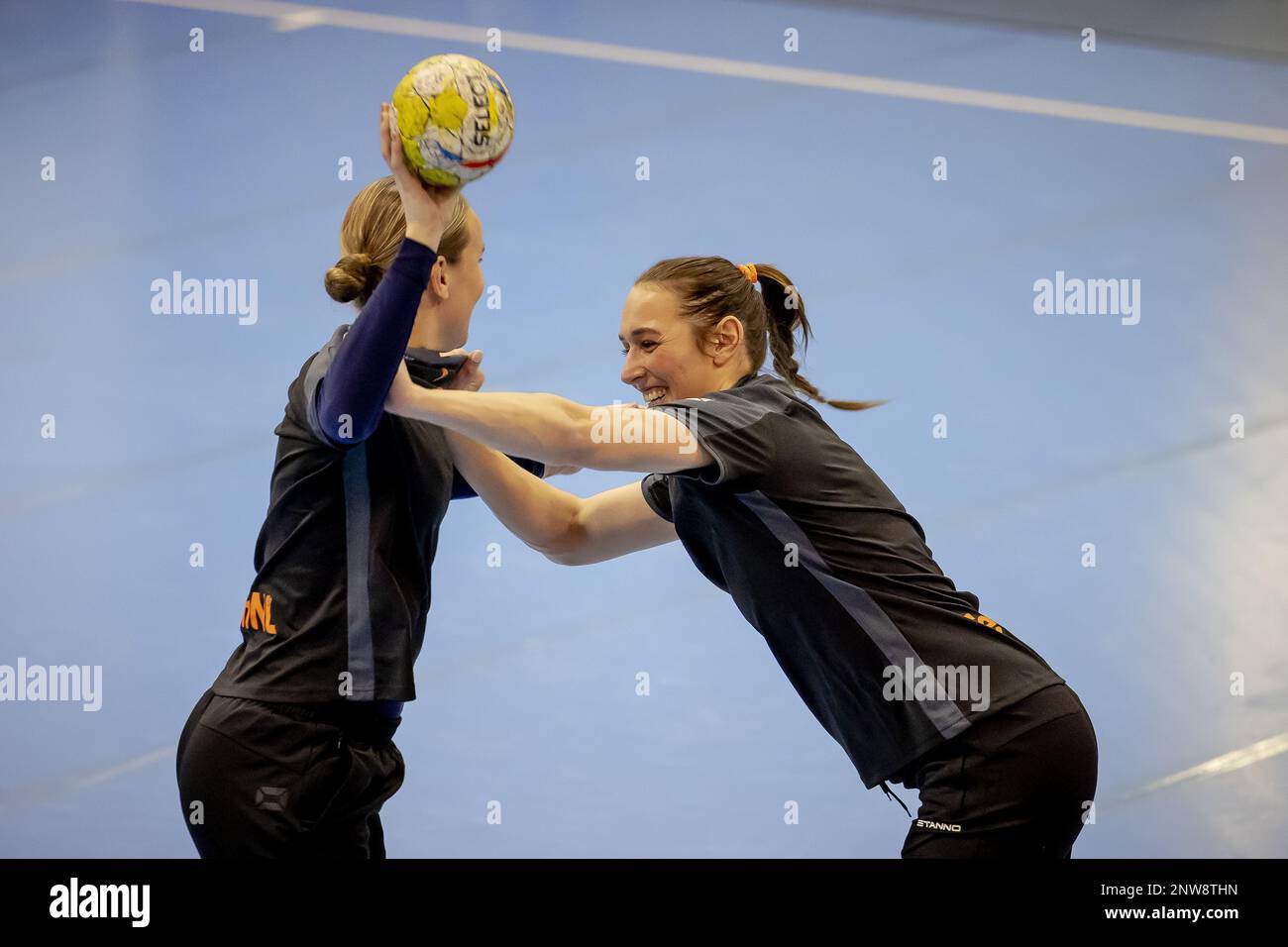 ARNHEM - 28/02/2023, ARNHEM - Lois Abbingh of TeamNL Women's Handball during training leading up to the Golden League matches. ANP ROBIN VAN LONKHUIJSEN netherlands out - belgium out Stock Photo