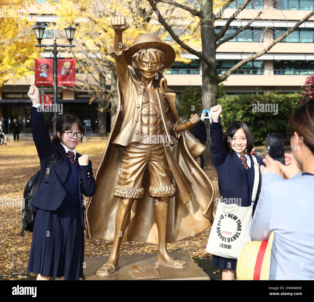 Kumamoto's One Piece Statues - Explore Kumamoto