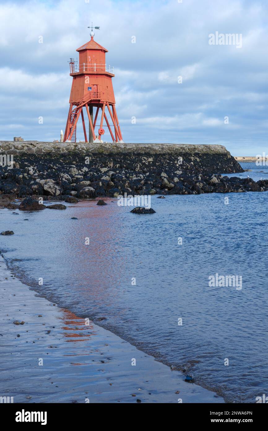 Herd Groyne Lighthouse on the North East Coast at the mouth of River Tyne South Shields Tyne and Wear England Stock Photo