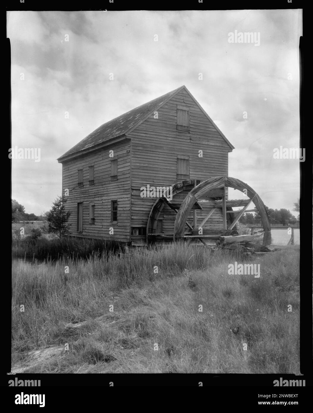 Poplar Grove tide mill, Mathews County, Virginia. Carnegie Survey of