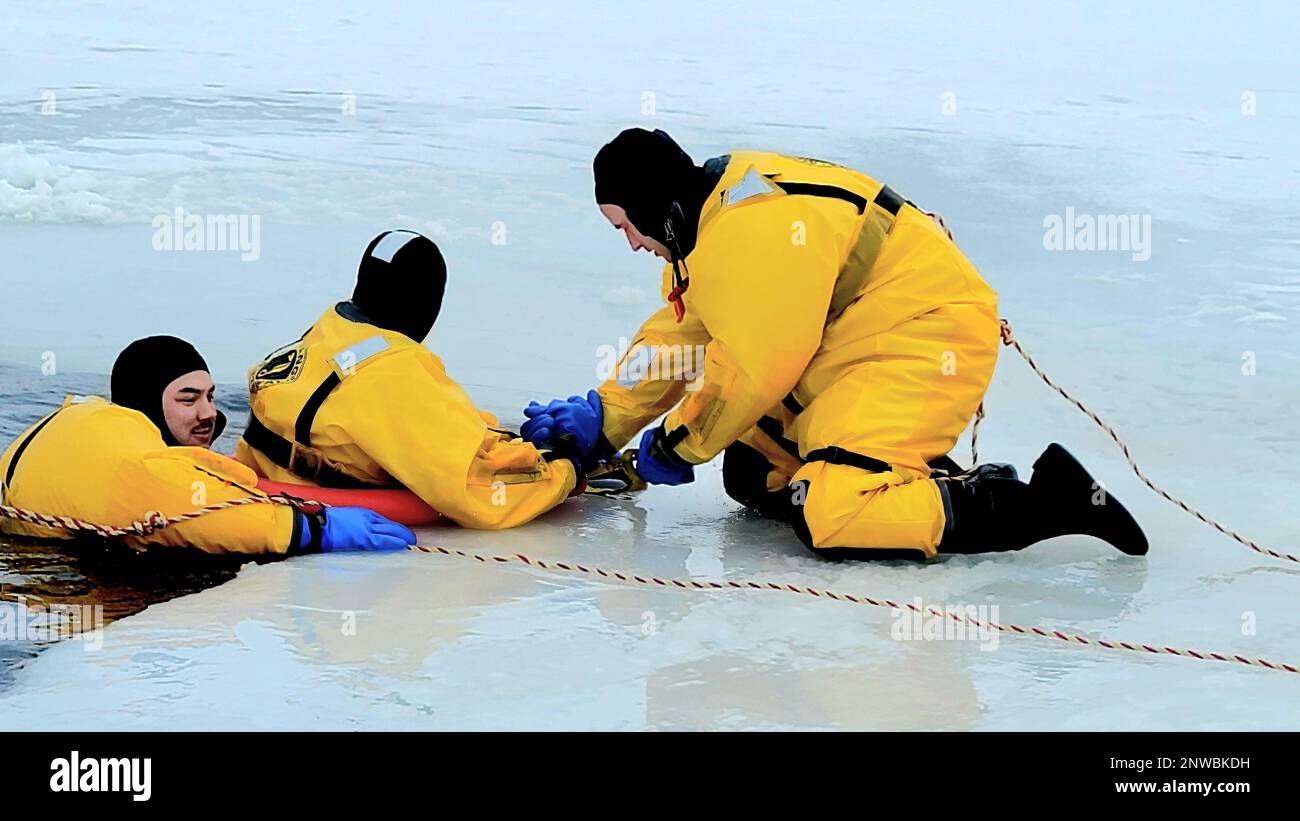 Technical rescue and dive team hi-res stock photography and images - Alamy