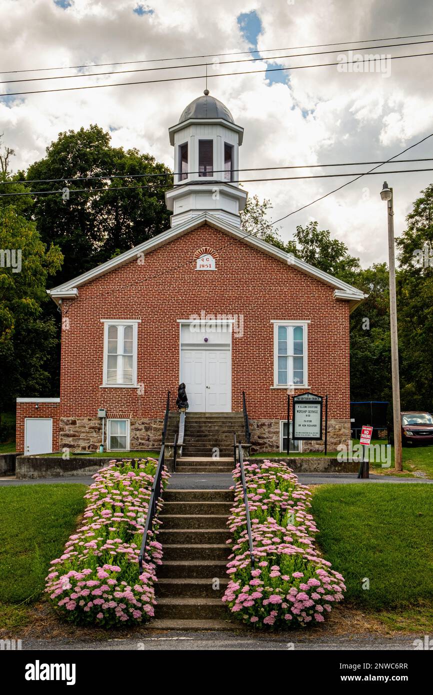 Burnt cabins presbyterian church hires stock photography and images Alamy