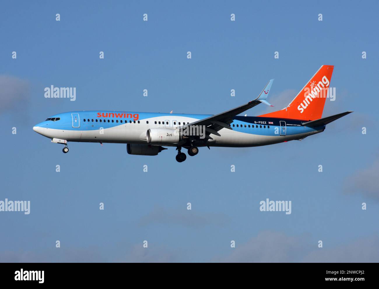 Sunwing Boeing 737-800 With TUI Hybrid Livery Close Up View, 55% OFF