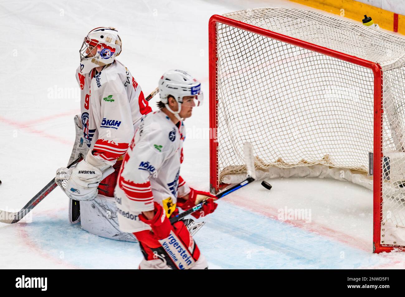 Lausanne Switzerland, 02/28/2023: Robin Mayer (goalie) of SCRJ Lakers (91) makes concedes a goal during The 50th game of the regular season of the Swiss National League 2022-2023. The 50th day of the regular season between Lausanne HC and the SCRJ Lakers of Rapperswil-Jona and St. Gallen took place in the Vaudoise Arena in Lausanne. Stock Photo