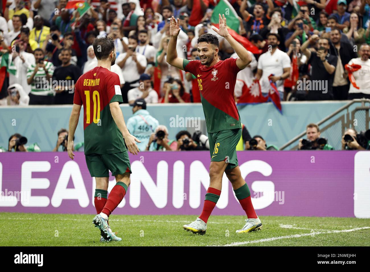 AL DAAYEN - (LR) Bernardo Silva of Portugal, Goncalo Ramos of Portugal during the FIFA World Cup Qatar 2022 round of 16 match between Portugal and Switzerland at Lusail Stadium on December 6, 2022 in Al Daayen, Qatar. AP | Dutch Height | MAURICE OF STONE Stock Photo
