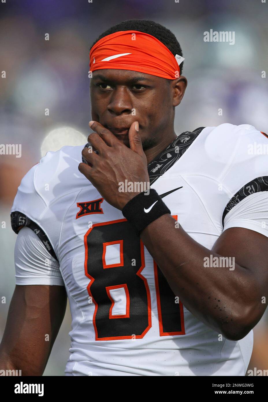 MANHATTAN, KS - OCTOBER 13: Oklahoma State Cowboys wide receiver LC  Greenwood (81) before a Big 12 football game between the Oklahoma State  Cowboys and Kansas State Wildcats on October 13, 2018