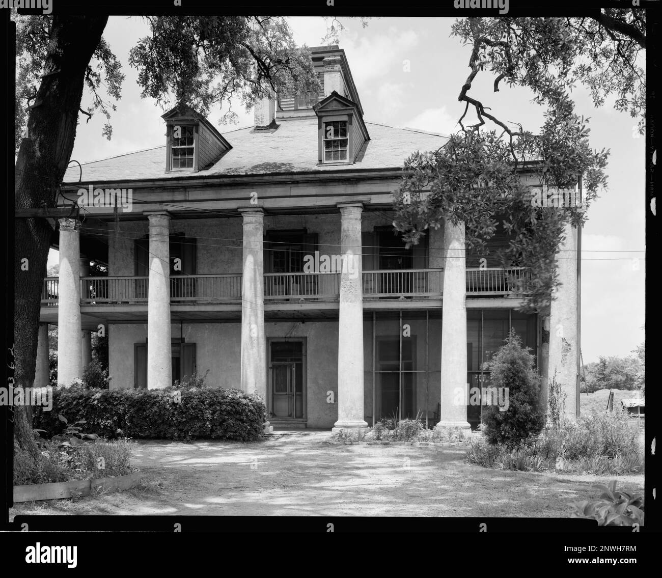 Seven Oaks, Westwego, Jefferson Parish, Louisiana. Carnegie Survey of