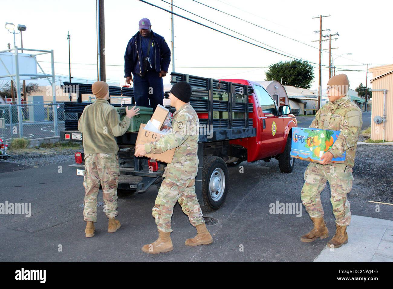 Soldiers from the 569th Quartermaster Company supporting the 25th