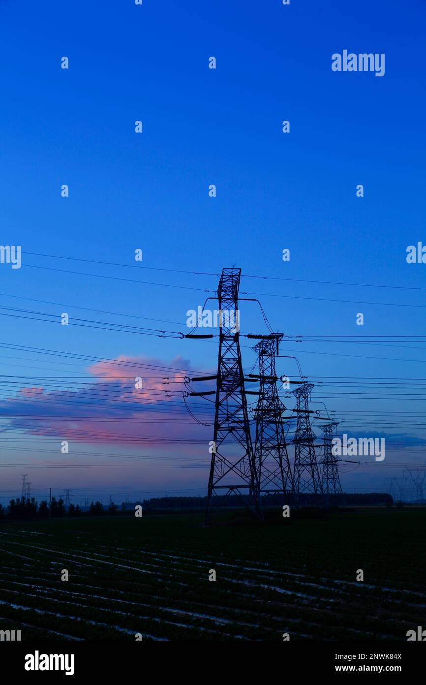 Pylon build structure hi-res stock photography and images - Alamy