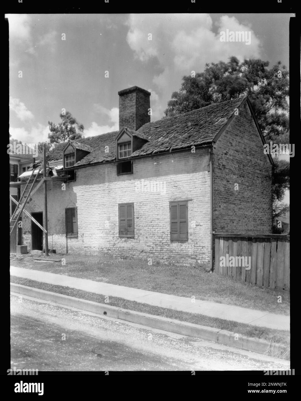 Cabin, Fauquier Street, Fredericksburg, Virginia. Carnegie Survey of