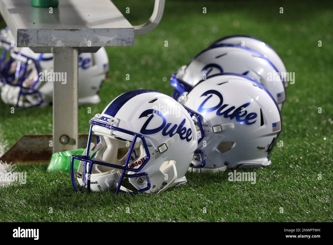 duke football helmet 2018 Blue Devils Riddell Speed Authentic field designs Duke Blue Devils 2018 Mini