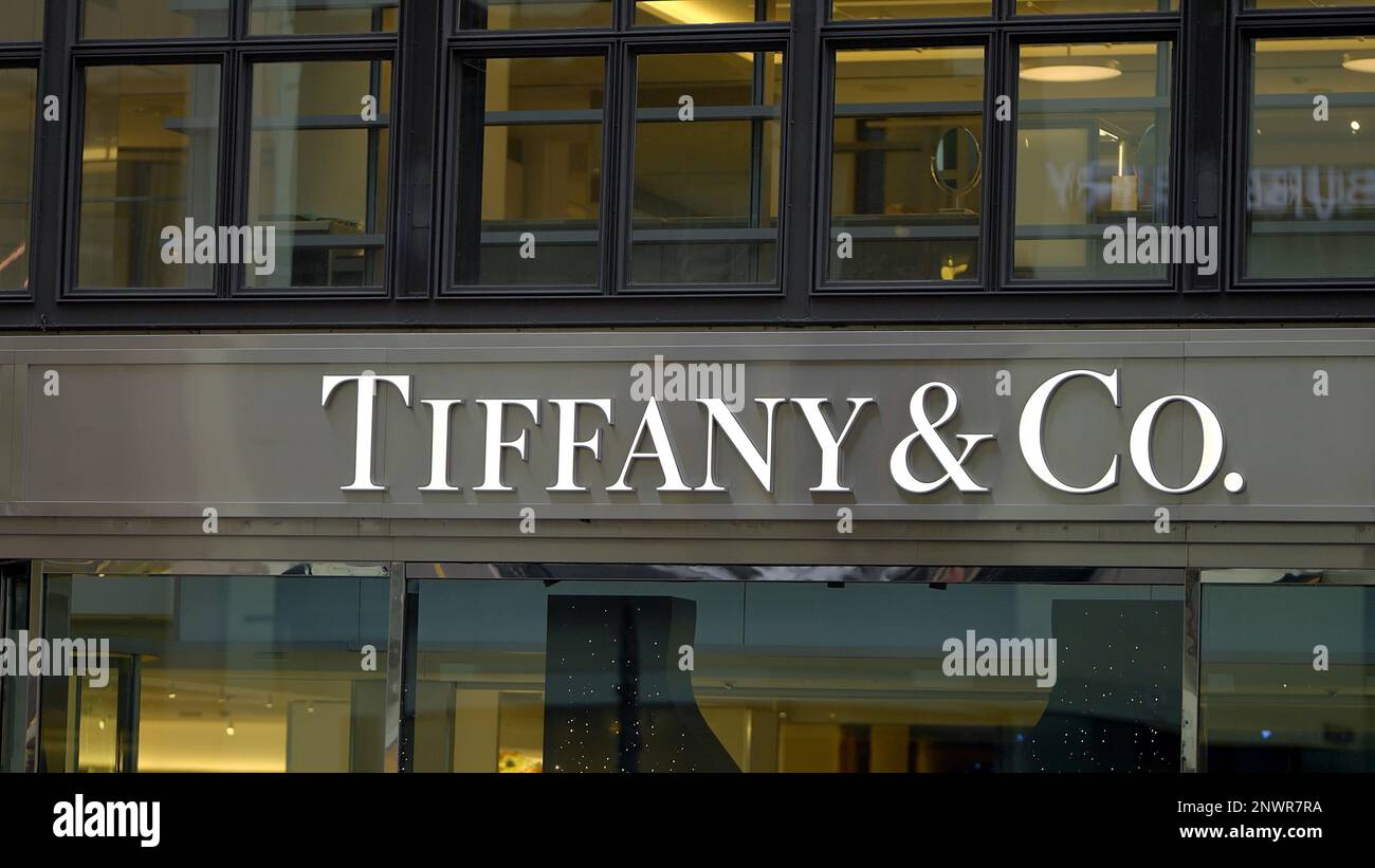 Tiffany jewellery store at 5th Avenue in New York NEW YORK CITY, USA