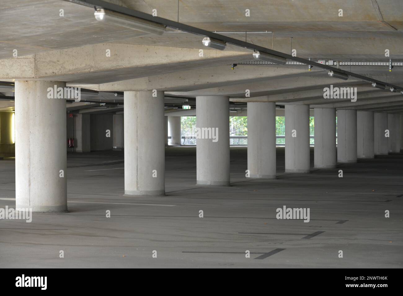 Multistorey car park, E.ON Head Office, Bruesseler Platz, Essen, North RhineWestphalia Multistorey car park, E.ON Head Office, Bruesseler Platz, Essen, North RhineWestphalia