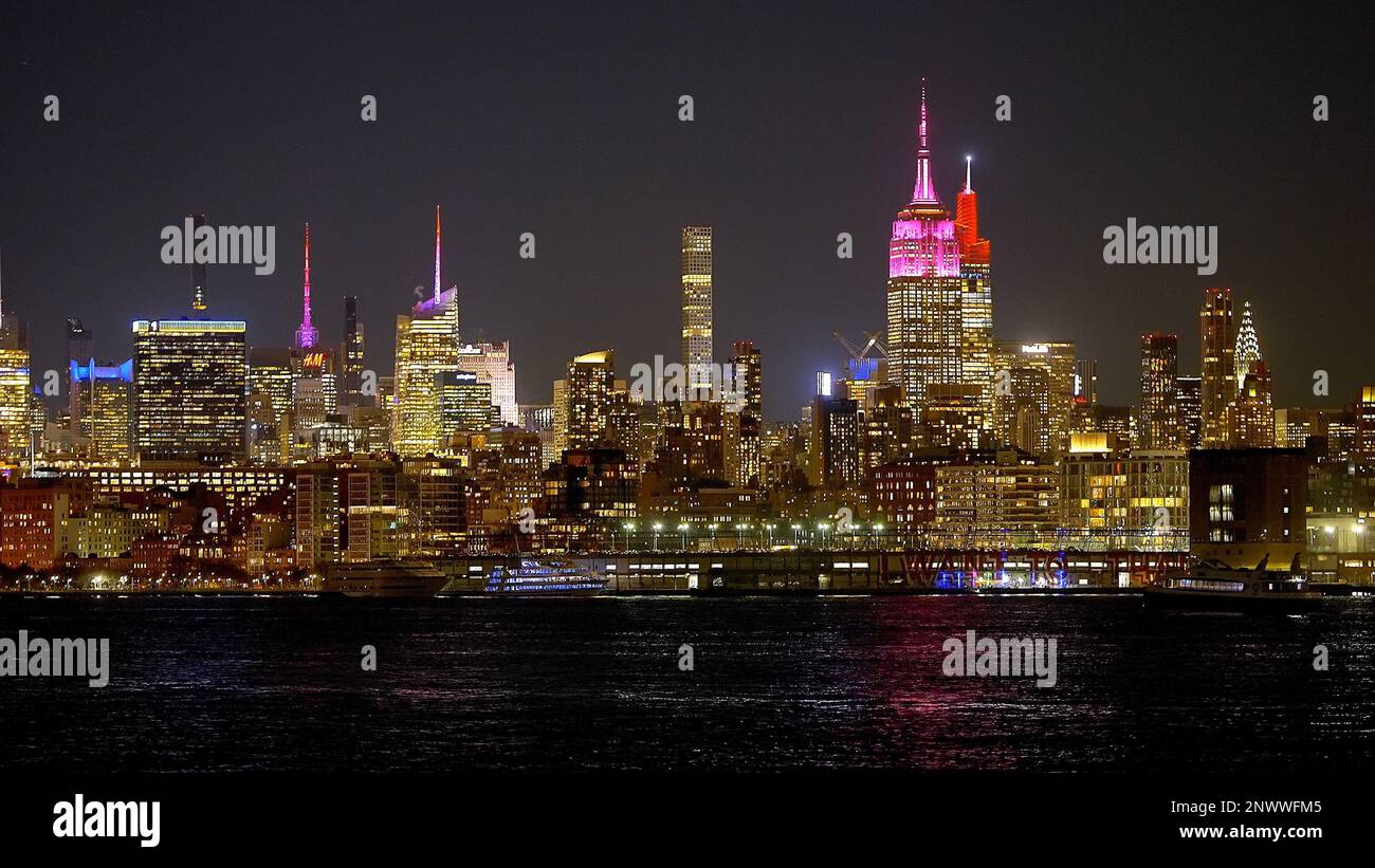 Skyline of Midtown Manhattan at night - street photography Stock Photo ...
