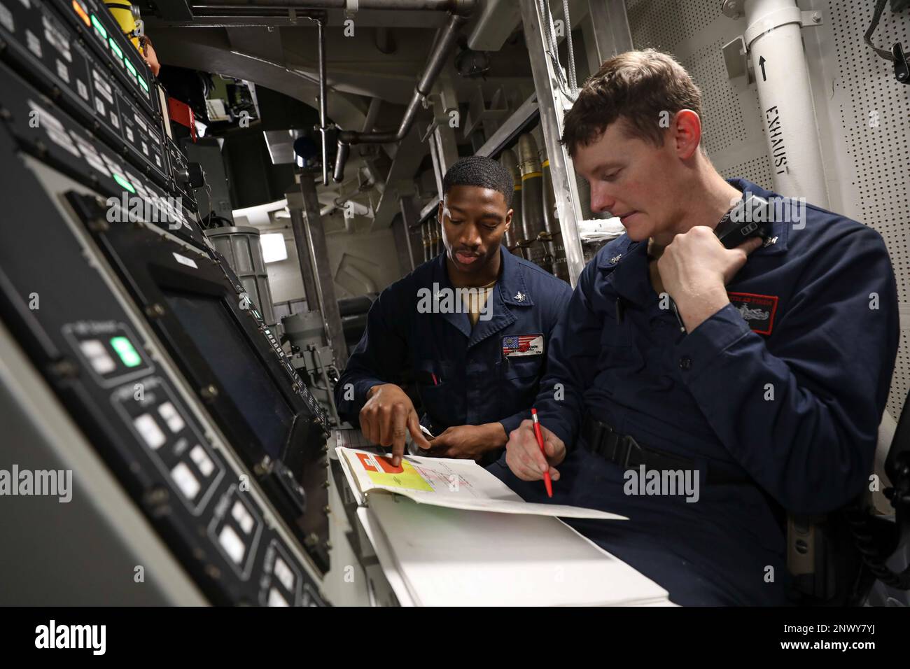 PHILIPPINE SEA (Jan. 15, 2023) – Gunner’s Mate 2nd Class Emmanuel ...