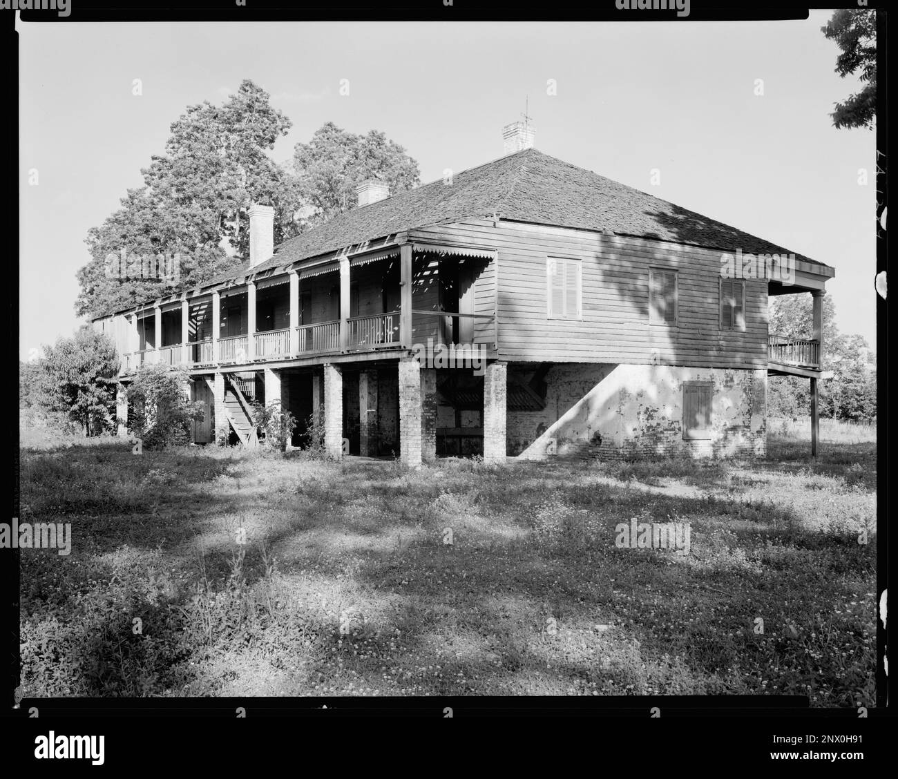 Montague or Montagut Plantation, Reserve, St. John the Baptist Parish, Louisiana. Carnegie Survey of the Architecture of the South. United States, Louisiana, St. John the Baptist Parish, Reserve,  Balconies,  Hand railings,  Hip roofs,  Houses,  Stairways. Stock Photo