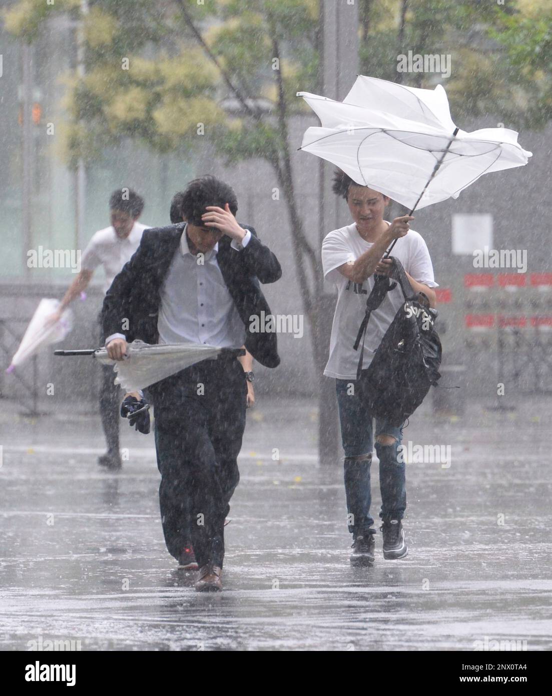 Strong rain sale umbrella