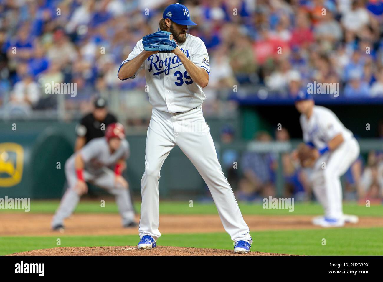 KANSAS CITY, MO - JUNE 13: Kansas City Royals starting pitcher Jason ...
