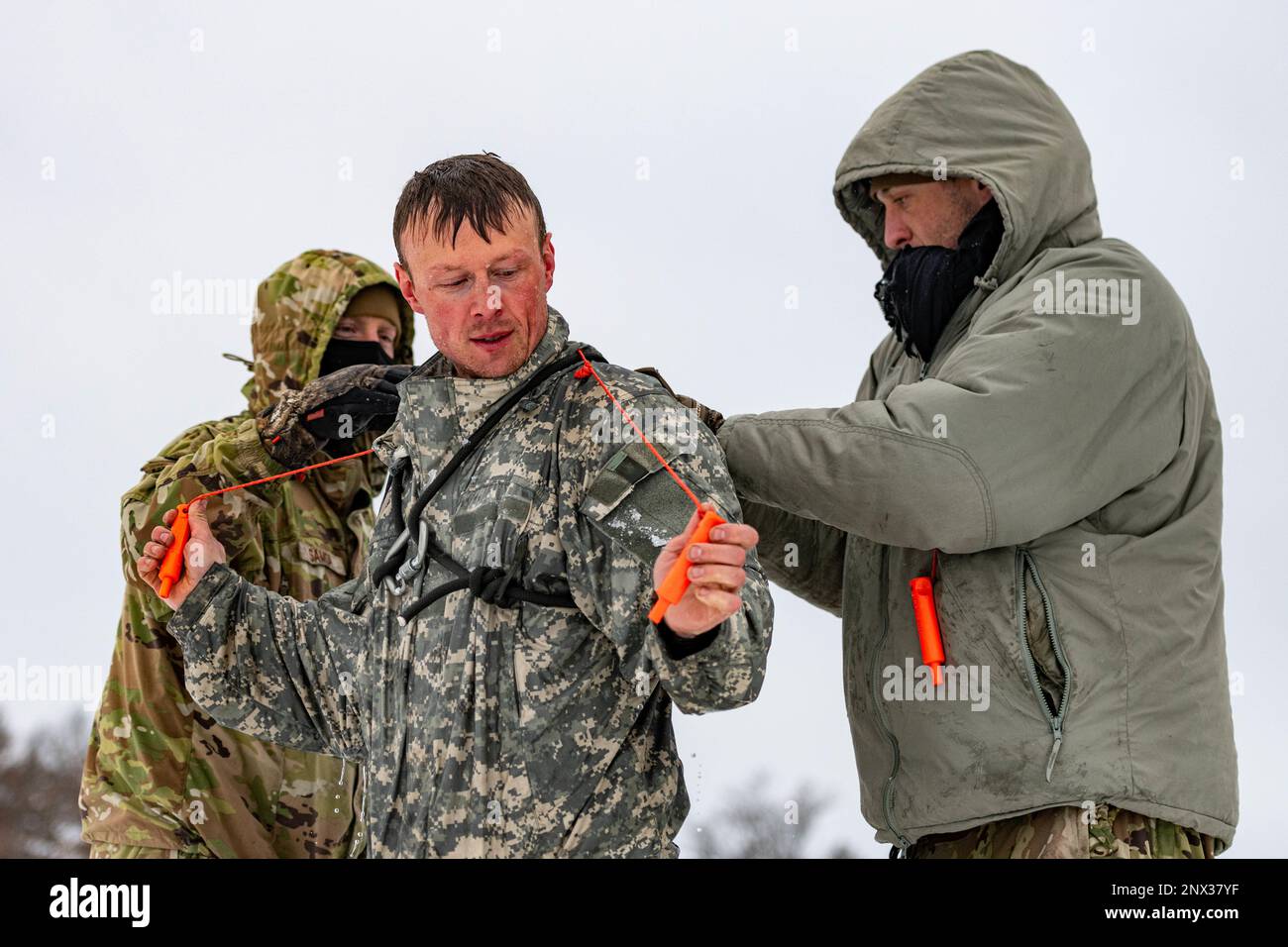 All weather operations hi-res stock photography and images - Alamy