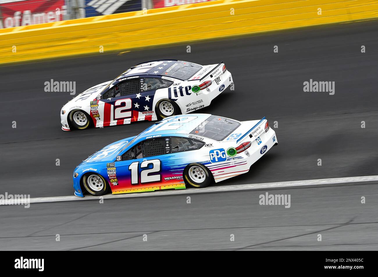 2 Brad Keselowski, Team Penske, Ford Fusion Stars, Stripes, and Lites