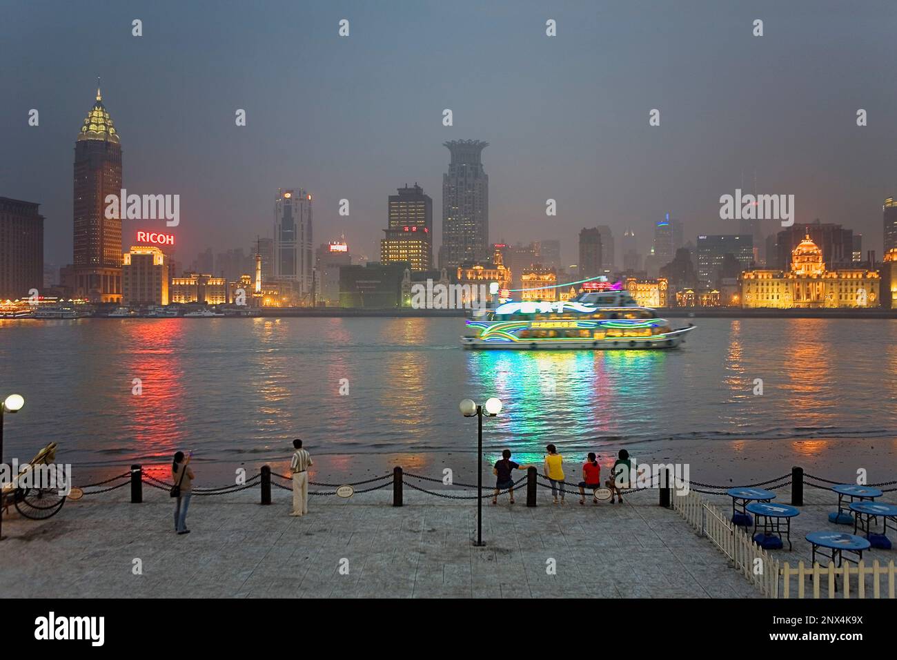 Pudong towers from the bund hi-res stock photography and images - Alamy