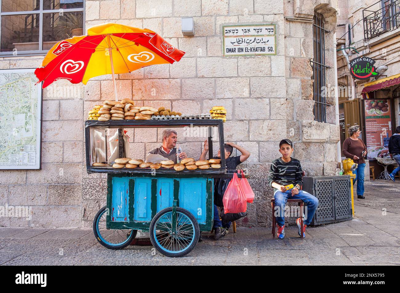 Stall selling bread in Omar Ibn El Khhattab square, old city, Jerusalem, Israel. Stock Photo