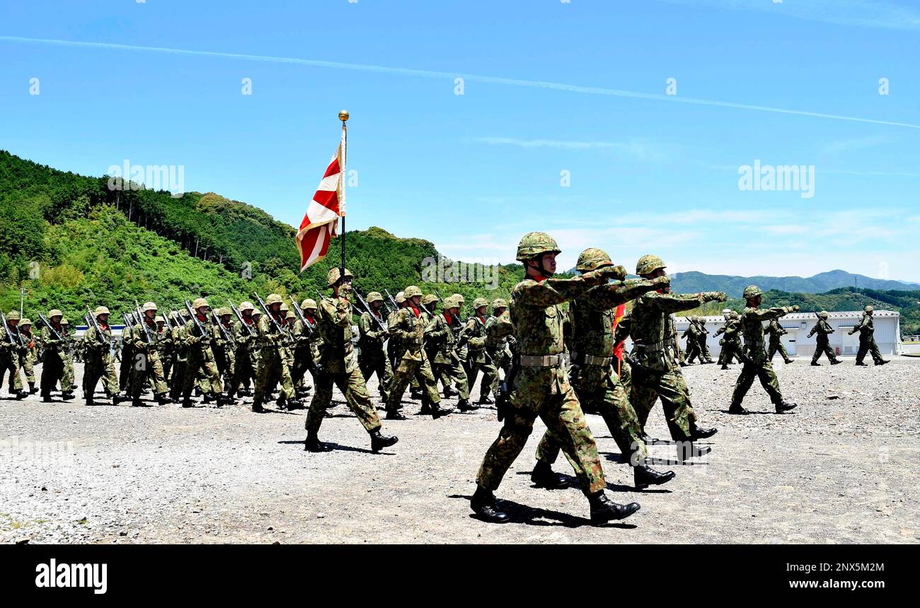 Approximately 300 Ground Self-Defense Force Personnel attend a ceremony ...