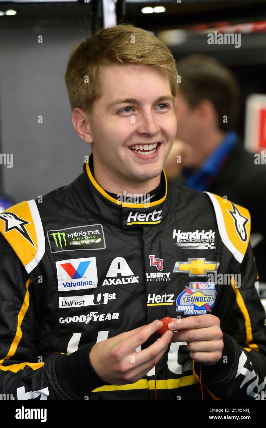 24 William Byron, Hendrick Motorsports, Chevrolet Camaro Hertz during