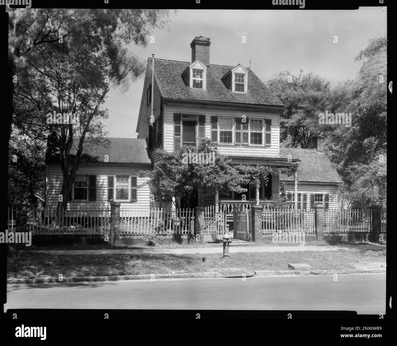 Eubank House, New Bern, Craven County, North Carolina. Carnegie Survey