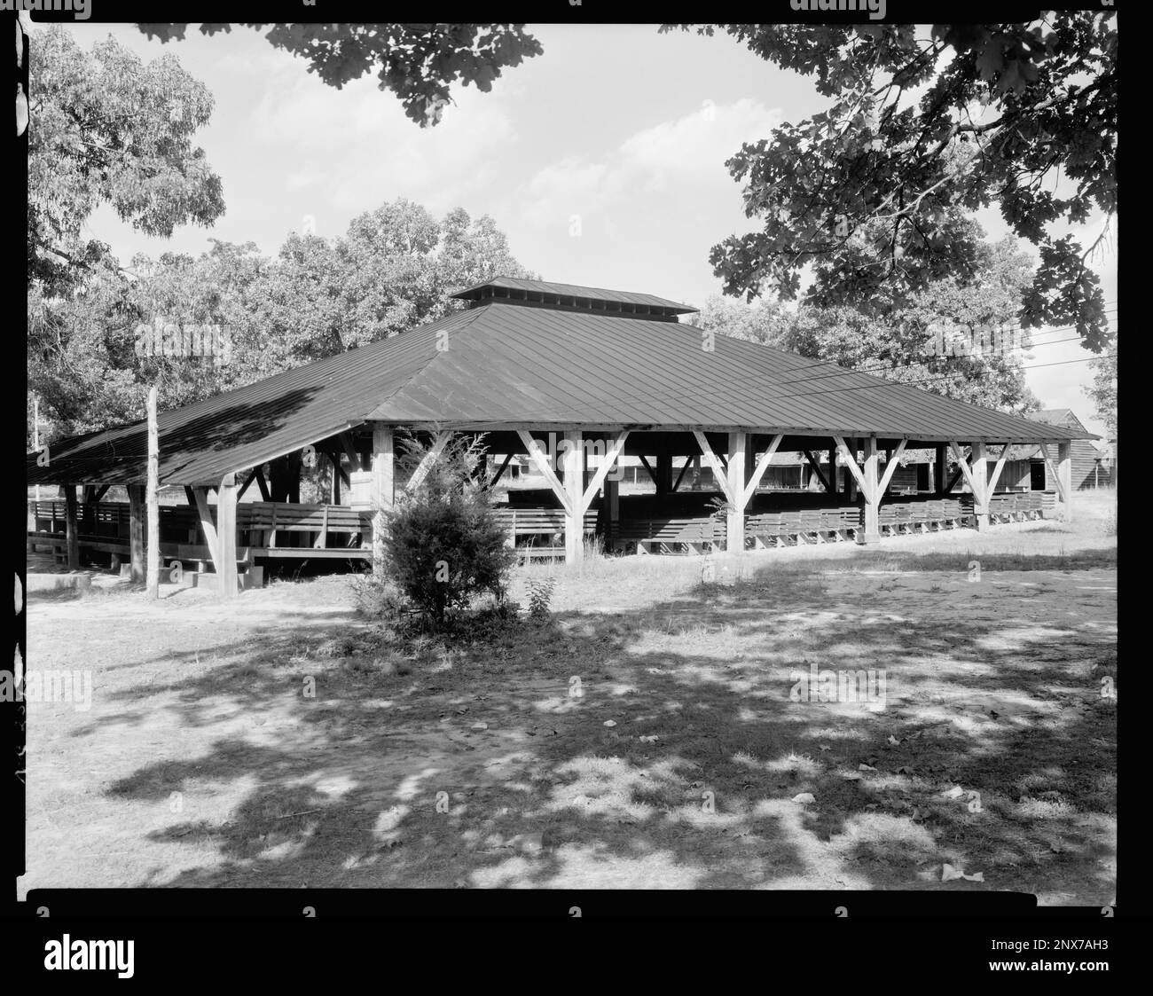 Old Camp Meeting, Denver, Lincoln County, North Carolina. Carnegie Survey of the Architecture of the South. United States, North Carolina, Lincoln County, Denver,  Pavilions,  Roofs. Stock Photo