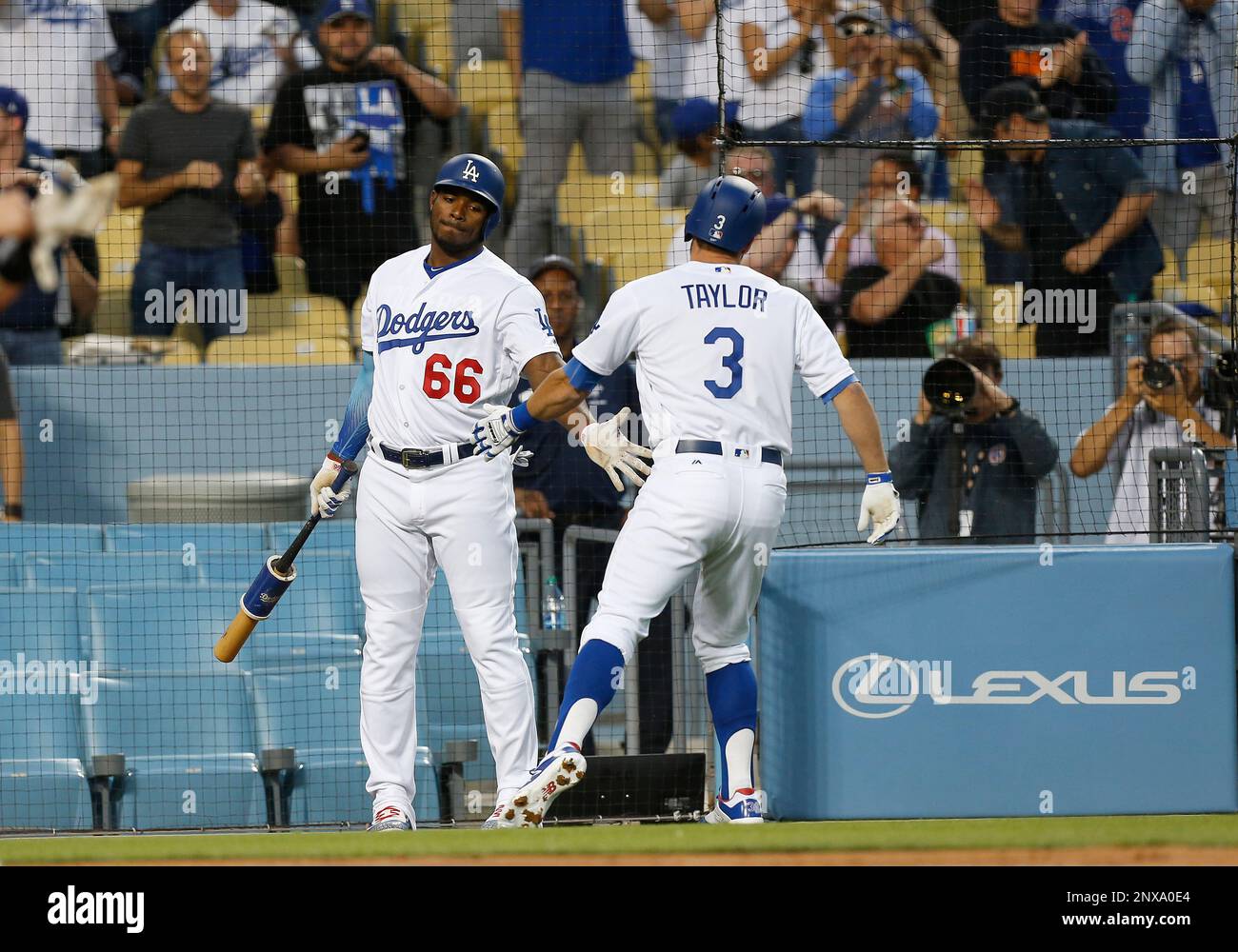 Yasiel Puig's 3-Run Home Run In World Series Makes Dodger Stadium