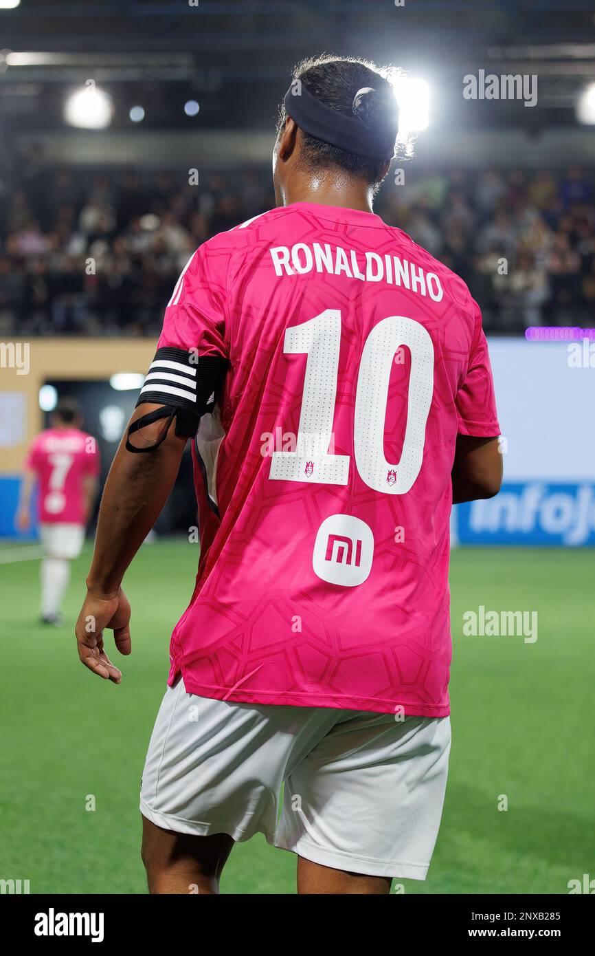 Ronaldinho launching worldwide street soccer league