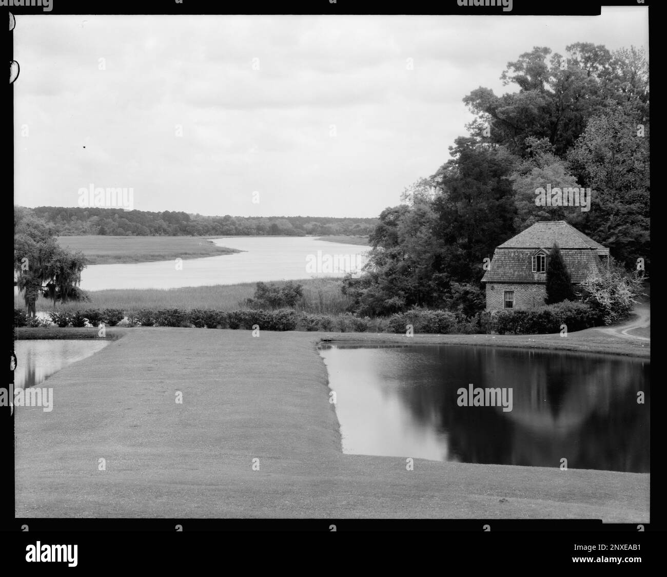 Middleton Place, Ashley River vic., Dorchester County, South Carolina. Carnegie Survey of the Architecture of the South. United States  South Carolina  Dorchester County  Ashley River vic, Mills, Rice paddies, Rivers. Stock Photo