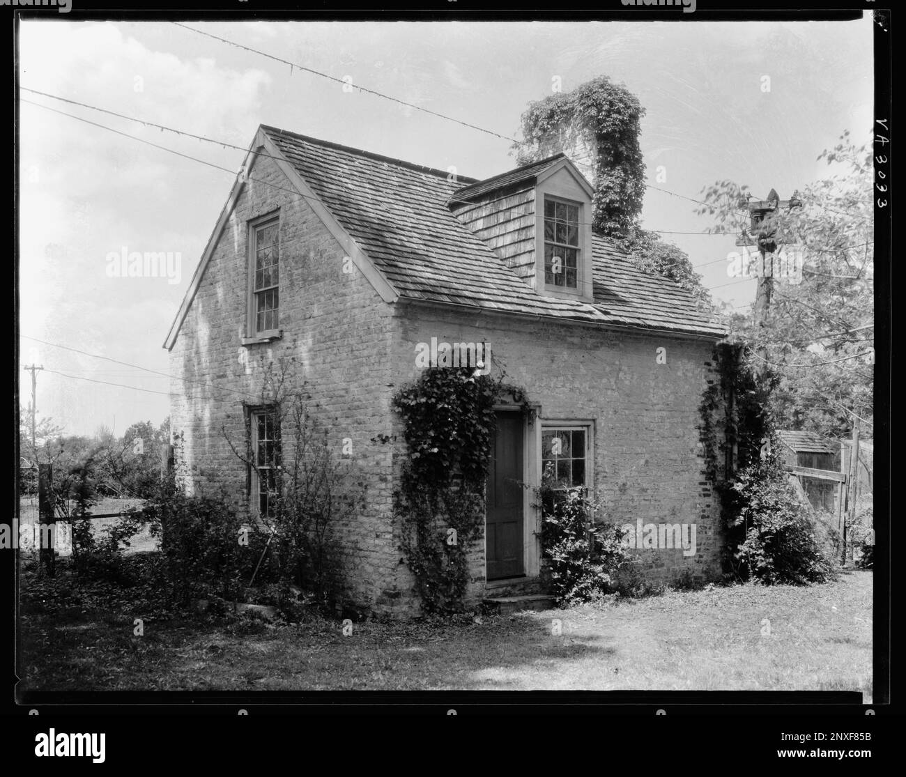Fall Hill outbuilding, Fredericksburg, Virginia. Carnegie Survey of the