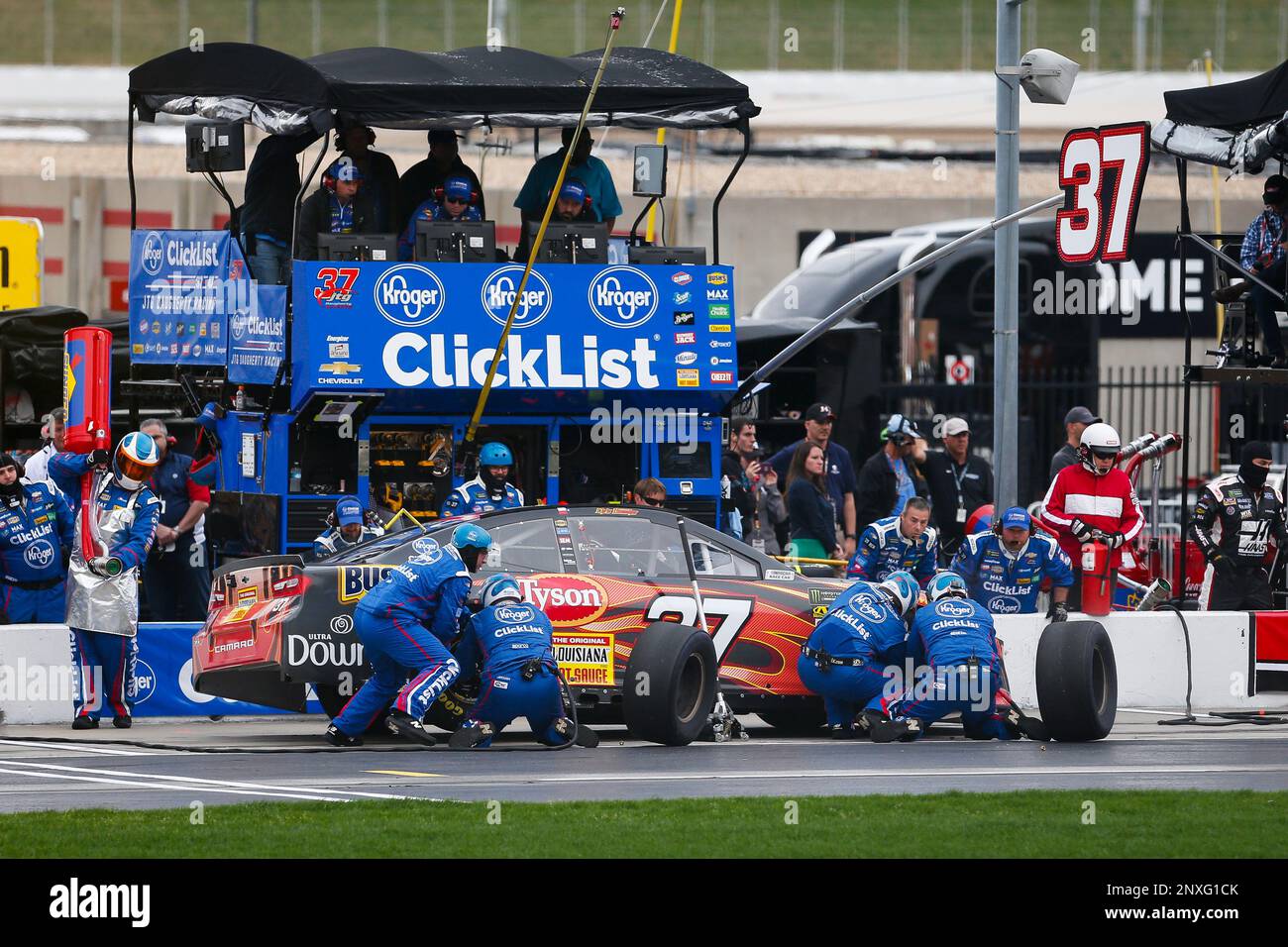 Chris Buescher (37) pit stop during the Monster Energy NASCAR Cup Series Folds of Honor QuikTrip