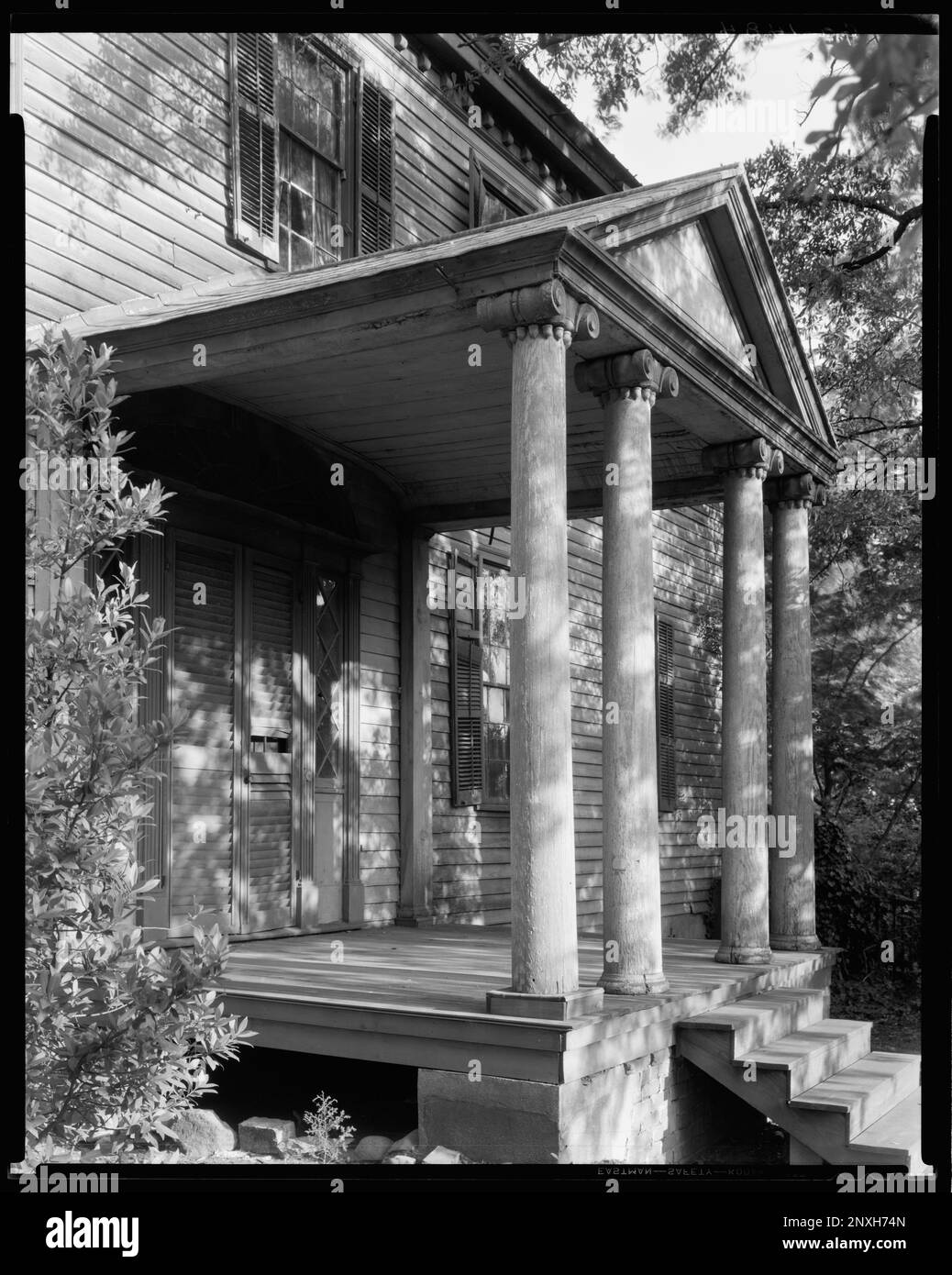 Read Clayton Townsend House, Greensboro, Greene County, Carnegie Survey of the