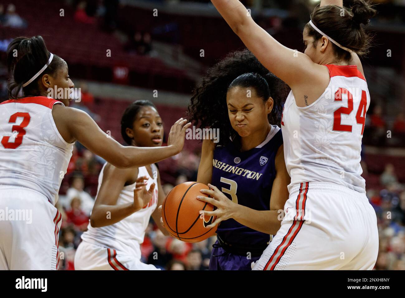 COLUMBUS, OH - NOVEMBER 19: Washington Huskies forward Mai-Loni Henson ...