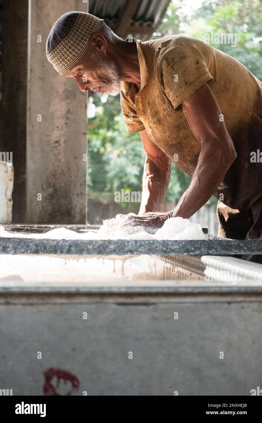Rubber manufacturing process in Sylhet, Bangladesh Stock Photo Alamy