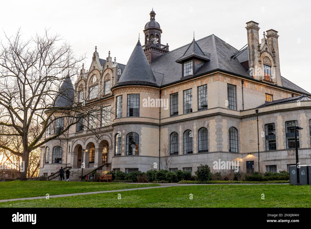 University of washington hi-res stock photography and images