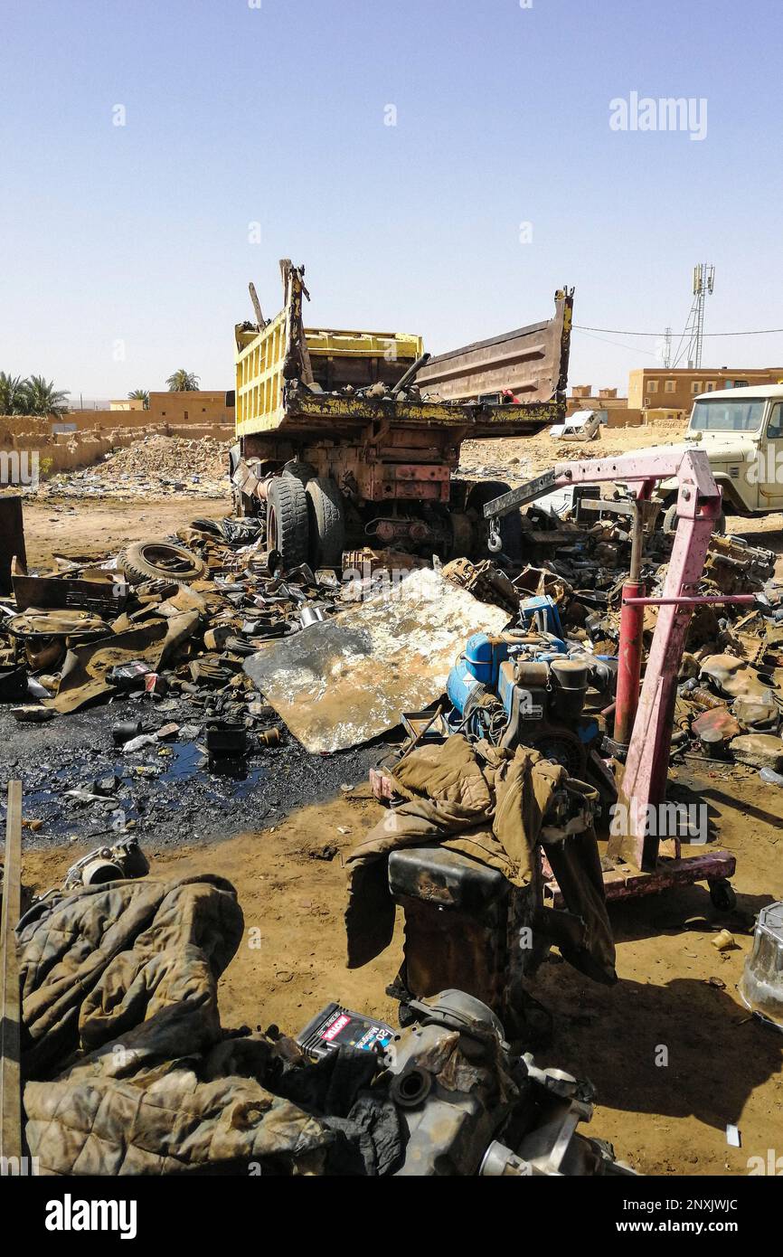Mauritania, Atar, mechanical workshop Stock Photo - Alamy