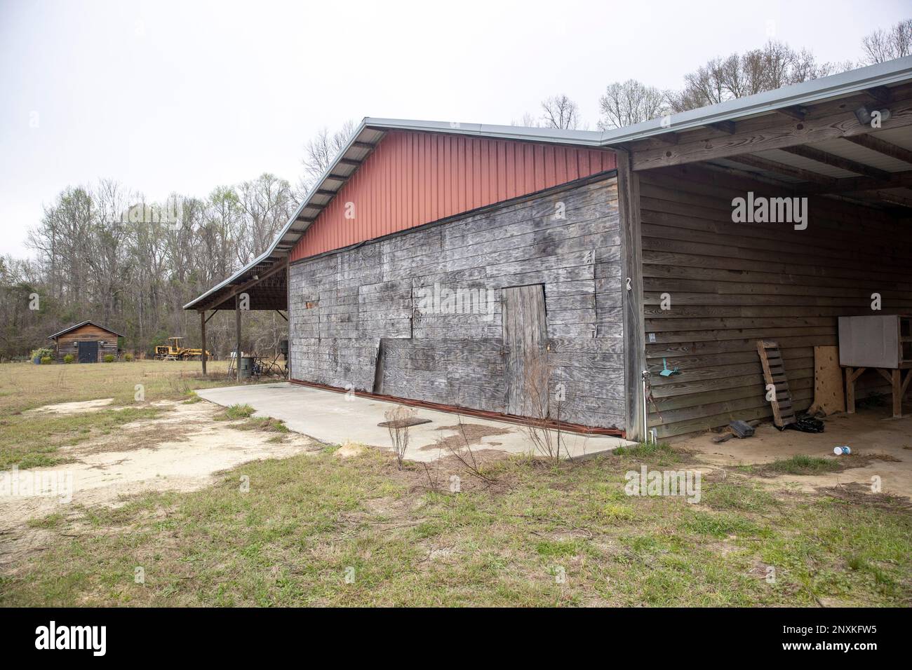 The dog kennels and hanger at the Murdaugh Moselle property on Wednesday, March 1, 2023 in
